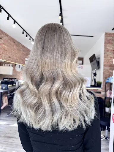 TirTin _ 13 - salon fryzjerski Poznań